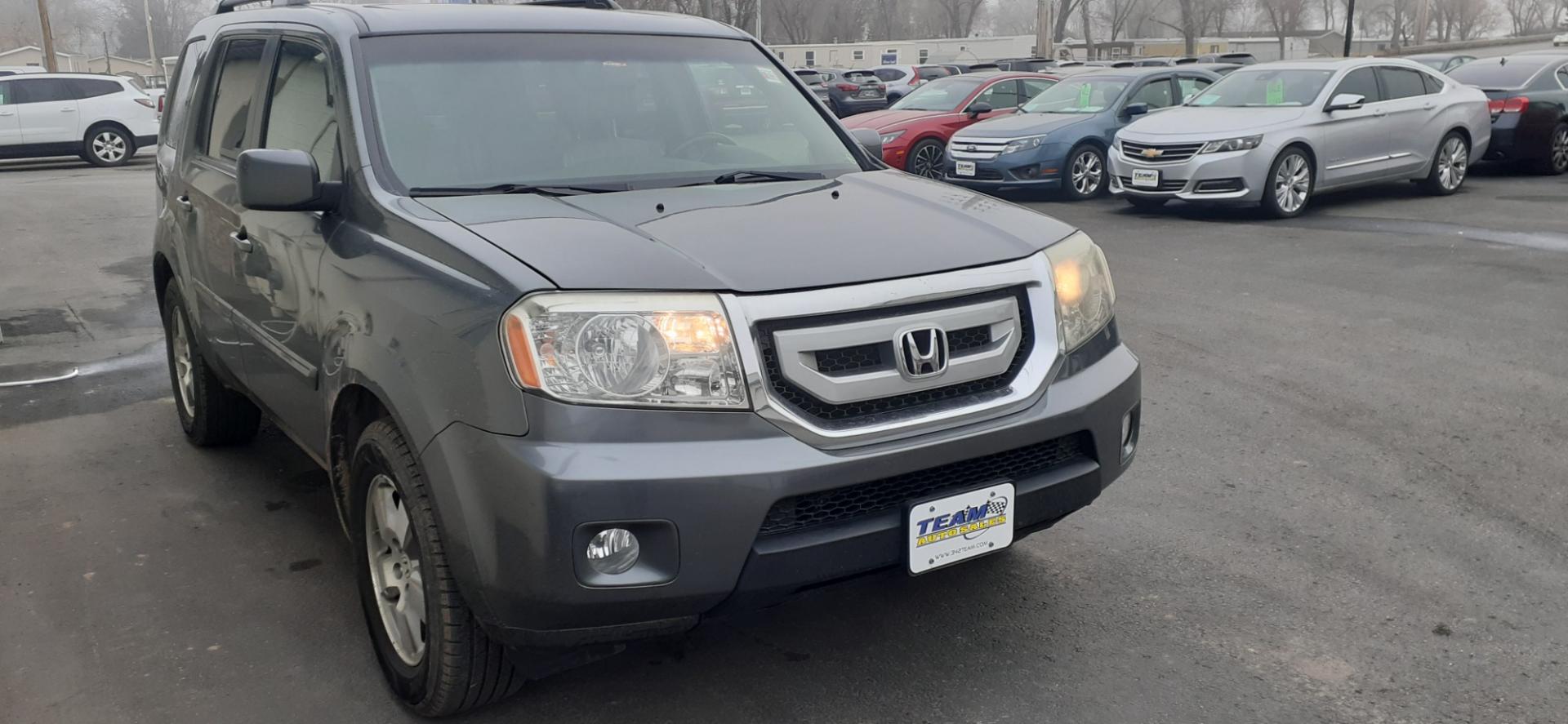 2011 Honda Pilot (5FNYF4H55BB) , located at 2015 Cambell Street, Rapid City, SD, 57701, (605) 342-8326, 44.066433, -103.191772 - Photo#4